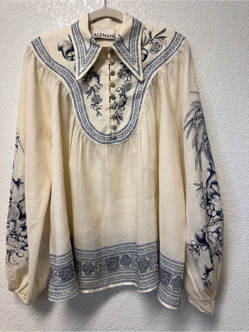 ALÉMAIS Villa Romantica Blouse Cream Blue NWOT Size 6 - Picture 5 of 16